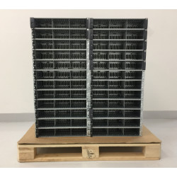 NETAPP DS2246 SFF 24 X  NETAPP DS2246 SFF .