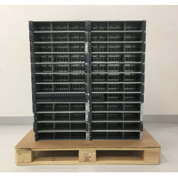 NETAPP DS2246 SFF_2 24 X NETAPP DS2246 SFF .