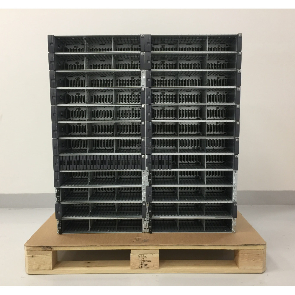 NETAPP DS2246 SFF_2 24 X NETAPP DS2246 SFF .