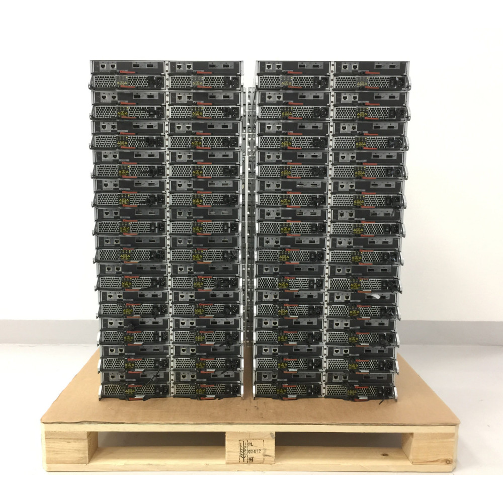 NETAPP DS2246 SFF_2 24 X NETAPP DS2246 SFF .