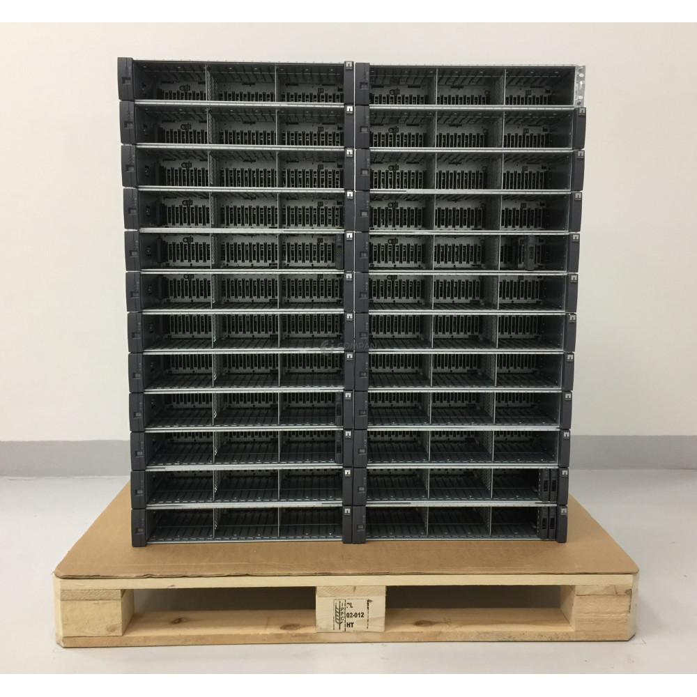 NETAPP DS2246 SFF_4 24 X NETAPP DS2246 SFF .