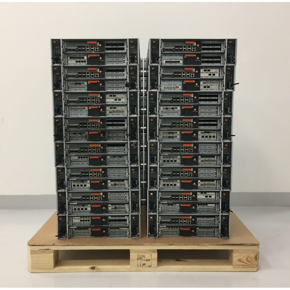 NETAPP FAS3240 16 X NETAPP FAS3240 .