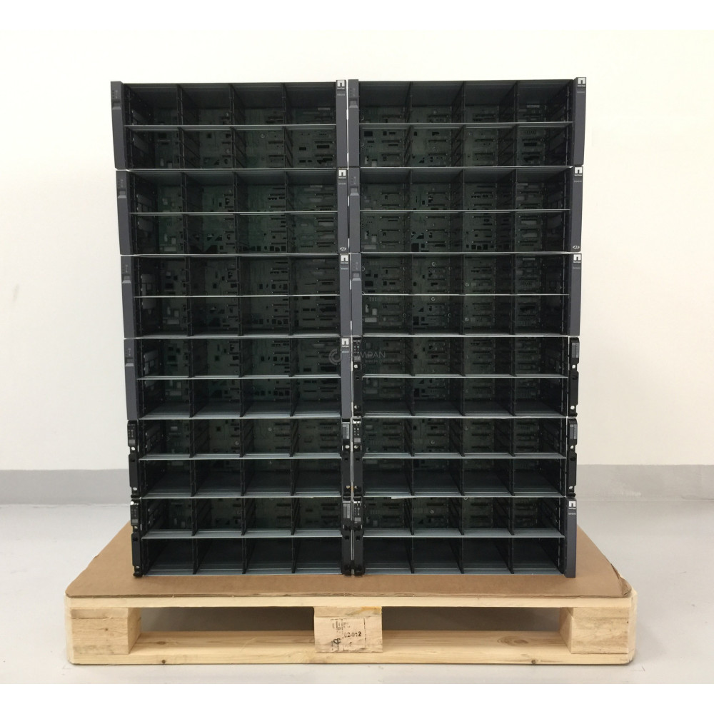 NETAPP DS4243 12 X NETAPP DS4243